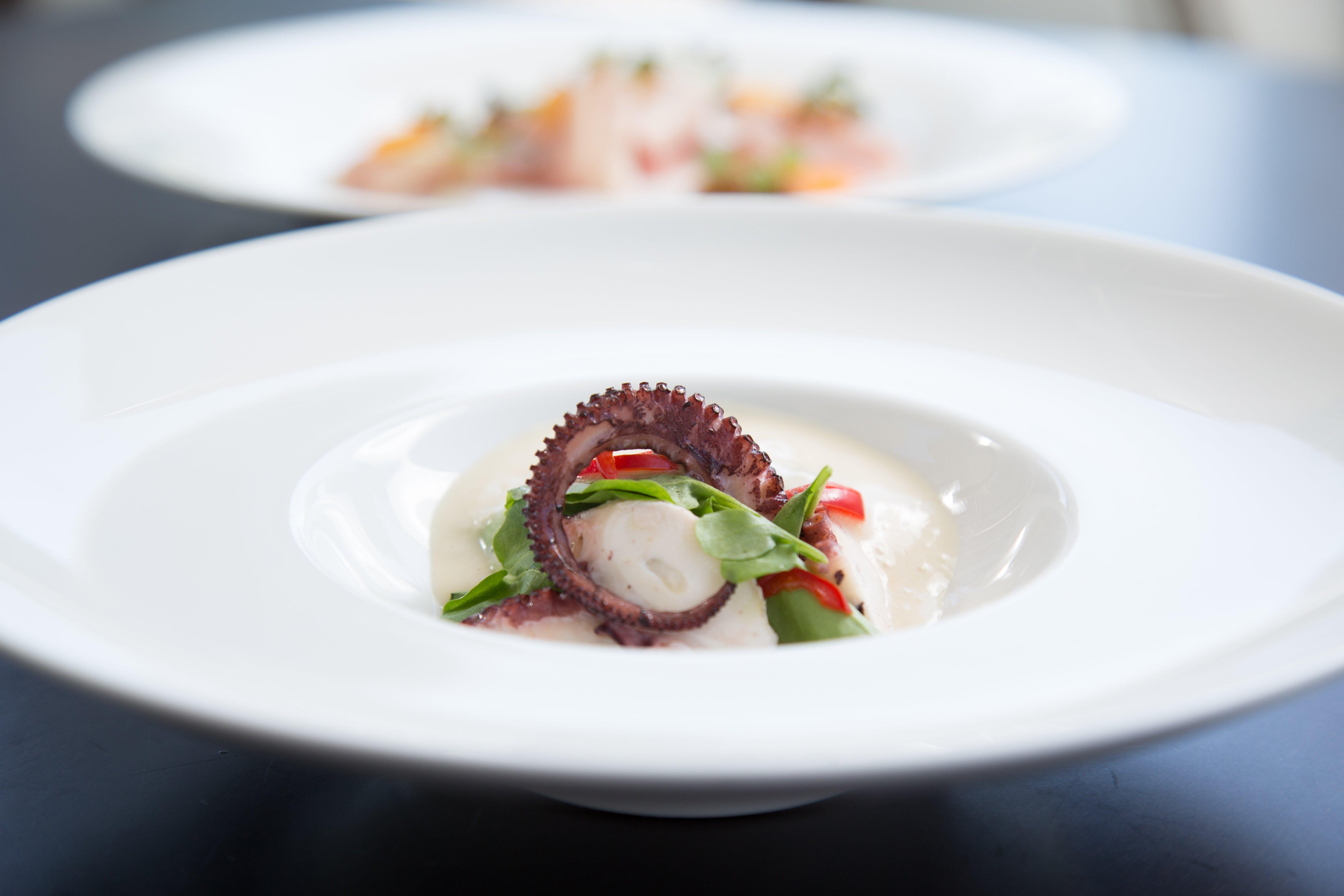 Kimpton Epic Hotel By Ihg Miami Kültér fotó Octopus salad