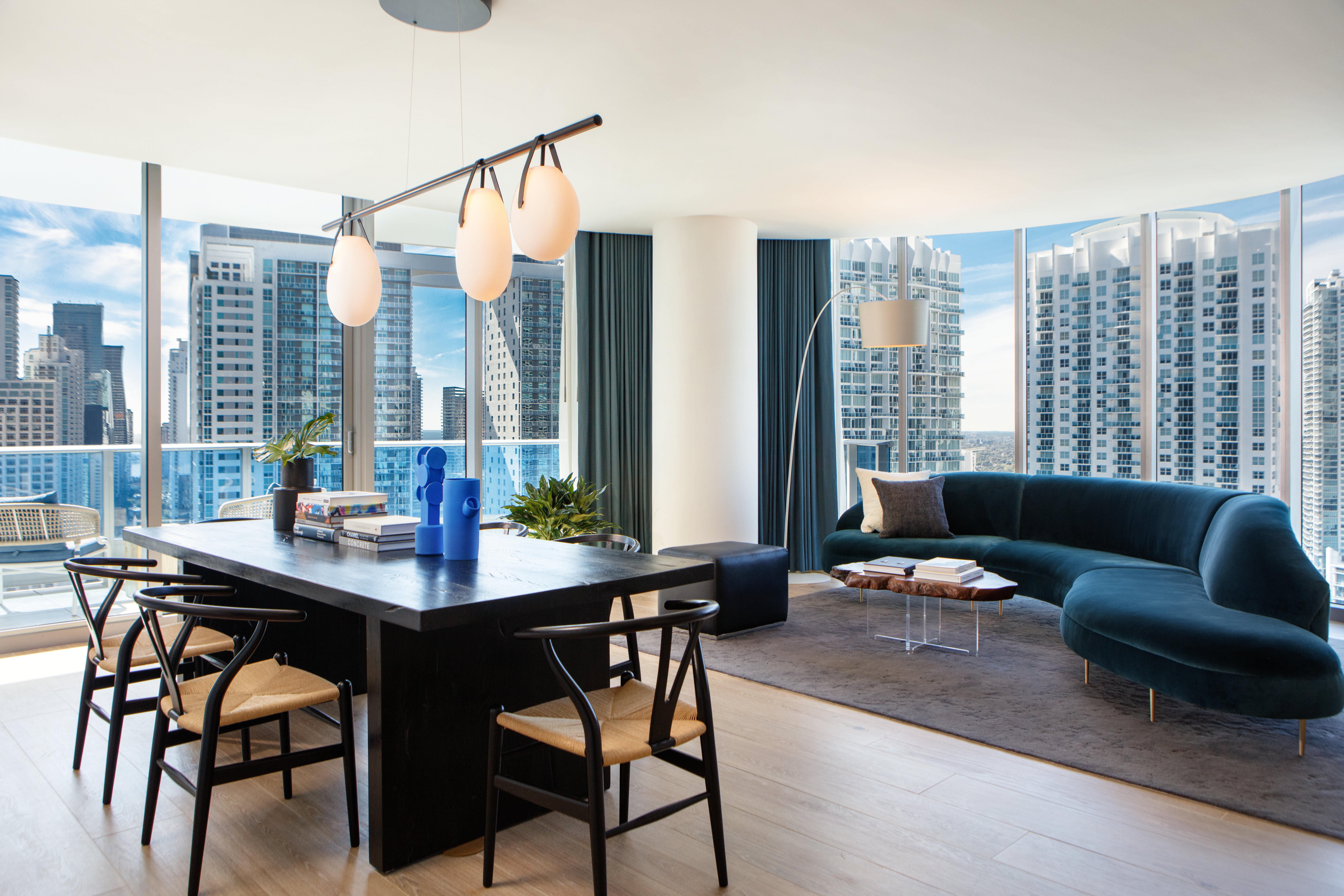 Kimpton Epic Hotel By Ihg Miami Kültér fotó A living room at the Ritz-Carlton, South Beach
